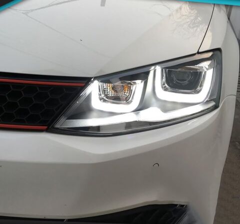 VW JETTA ile Uyumlu ÇİFT U LED FAR 2011-