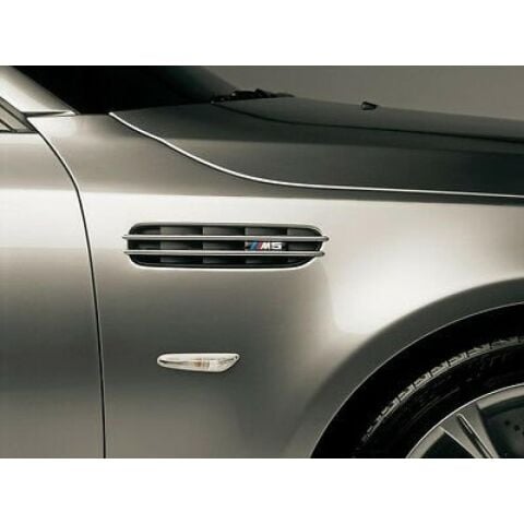 BMW E60 ile Uyumlu M5 ÇAMURLUK
